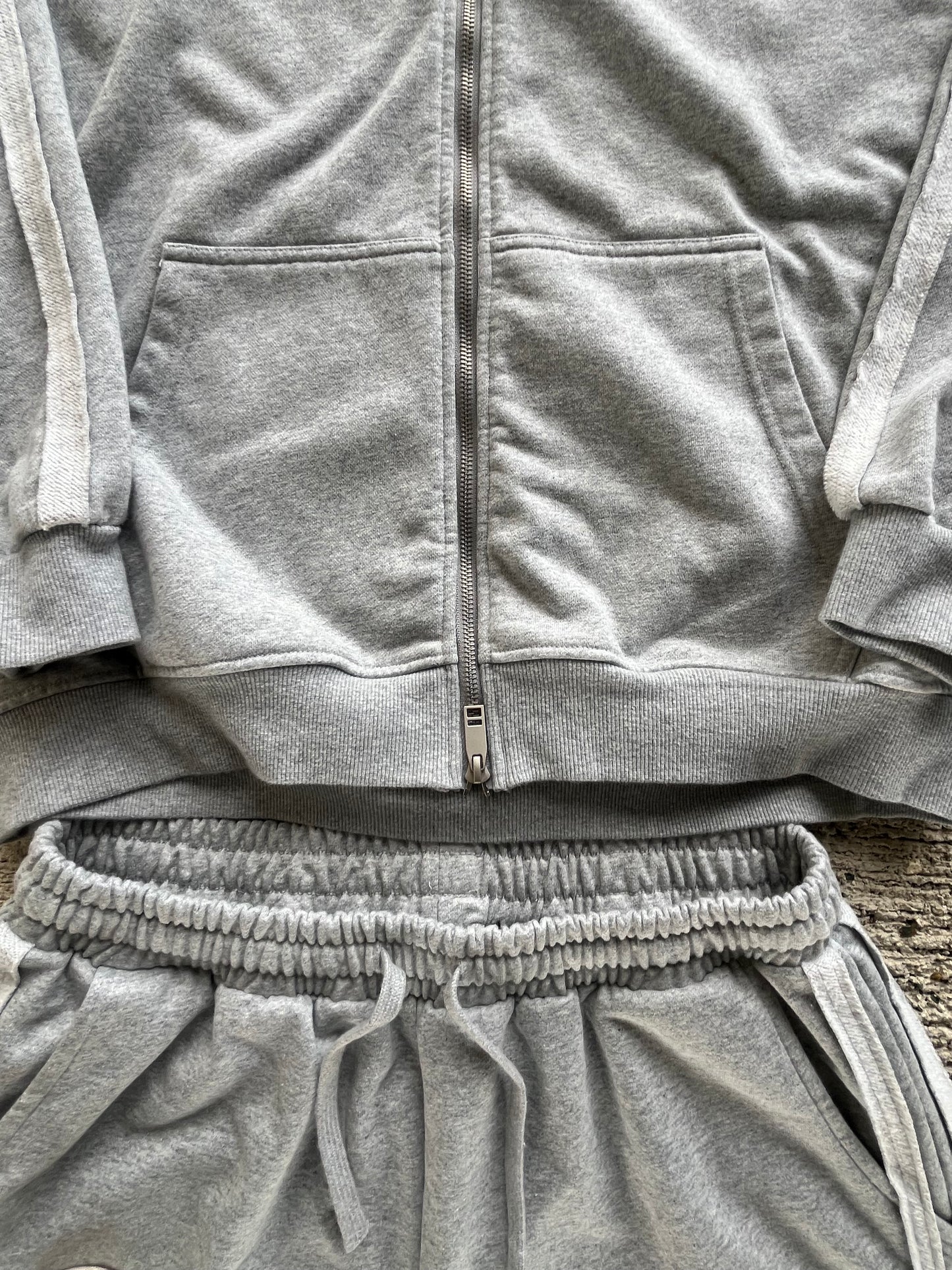 JAPAN ZIP UP