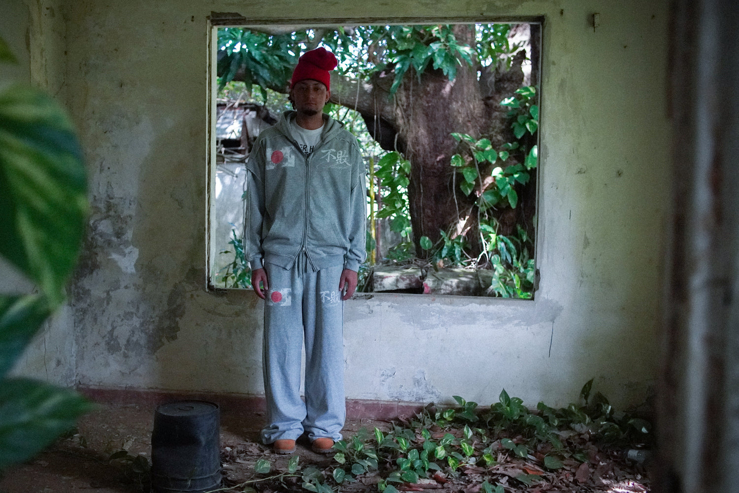 JAPAN SWEATSUIT
