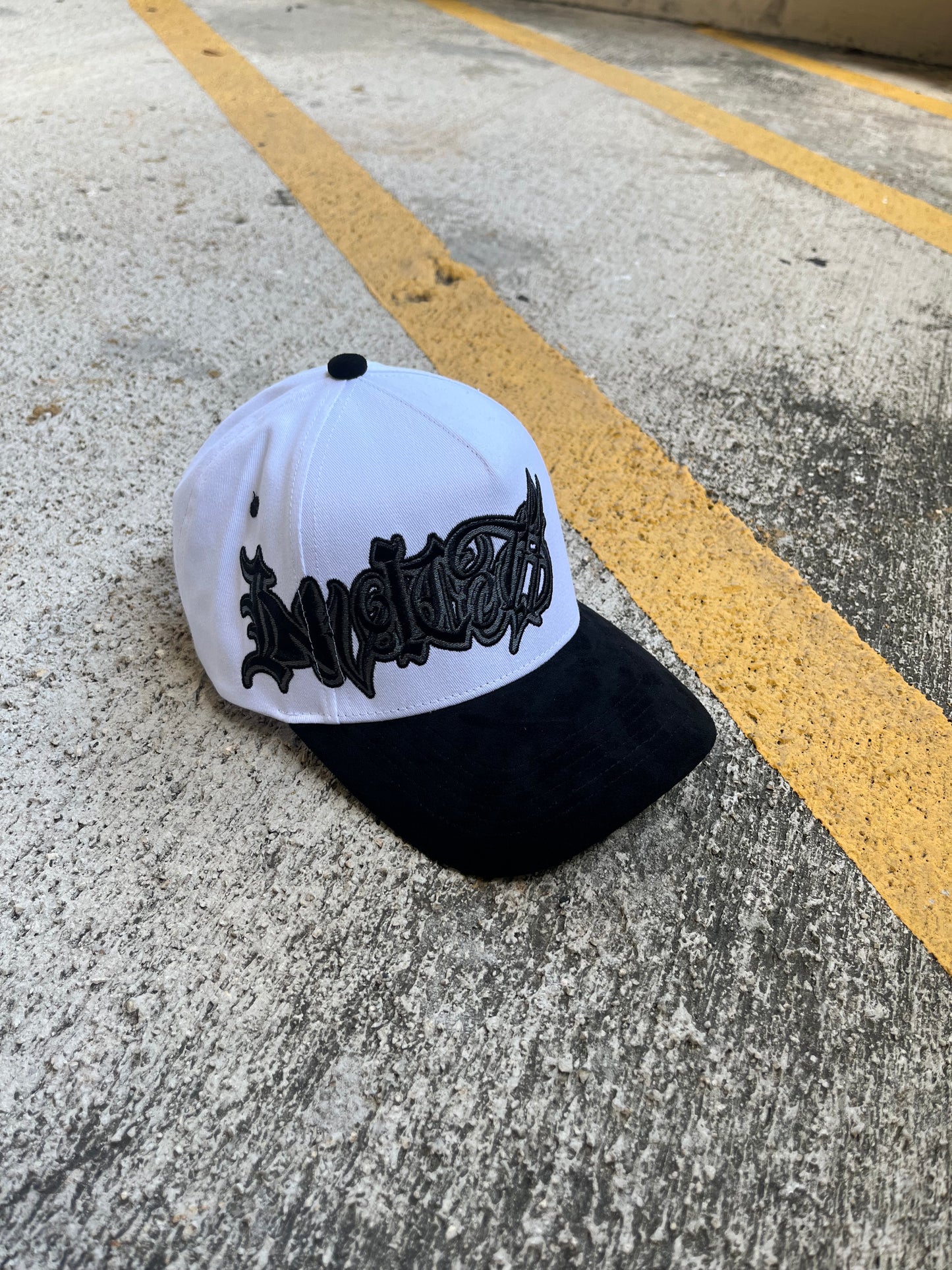 BW HAT